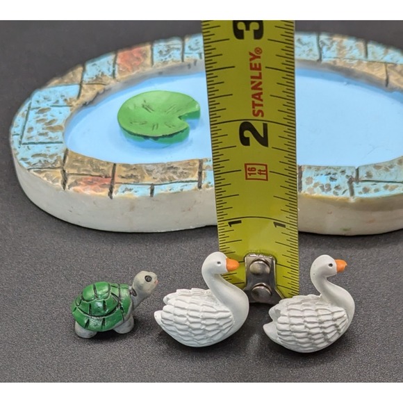 Miniature Resin Lily/Duck Pond Includes Two Swans One Turtle - Picture 8 of 8
